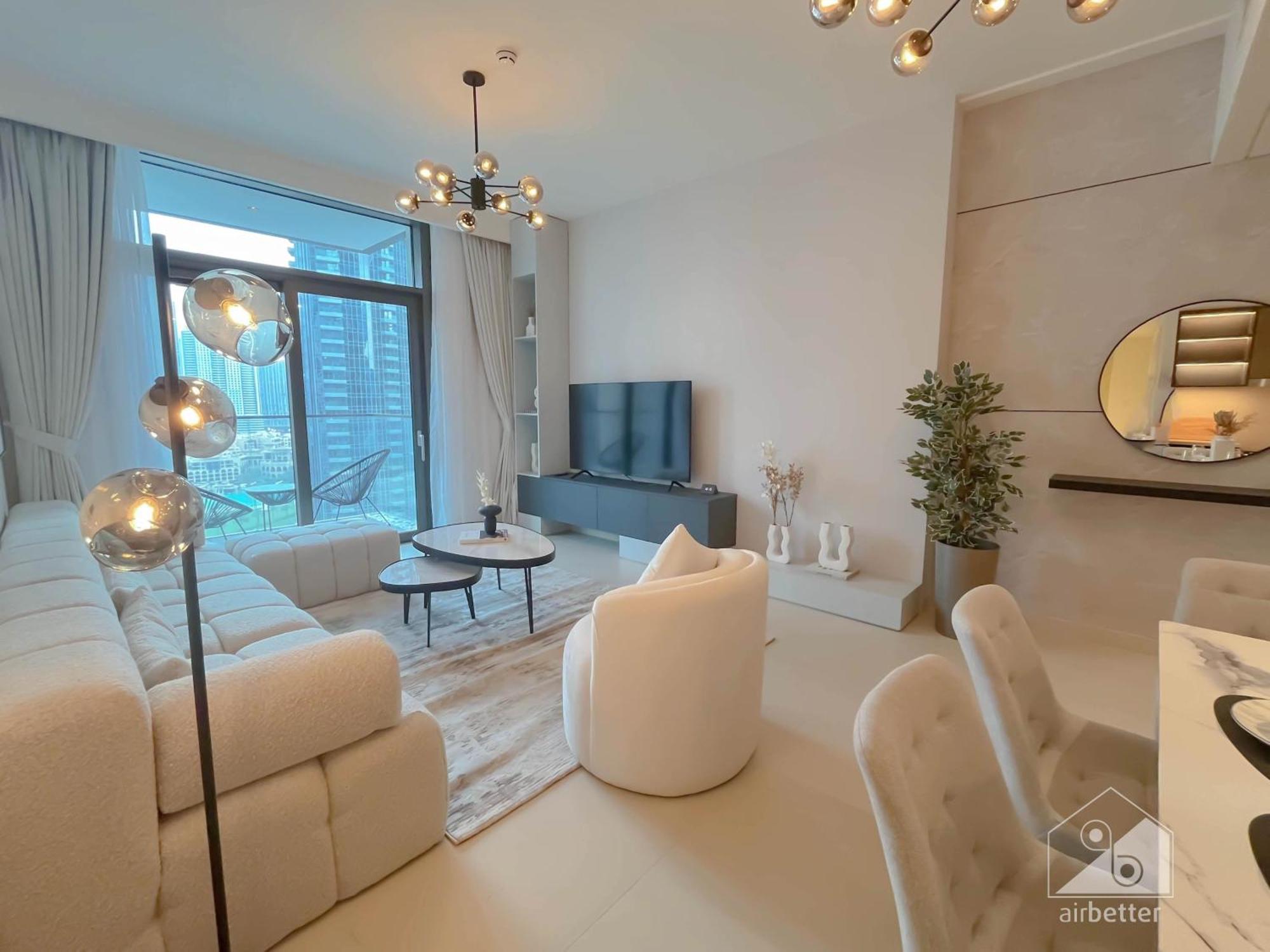 Luxurious At Burj Crown Downtown