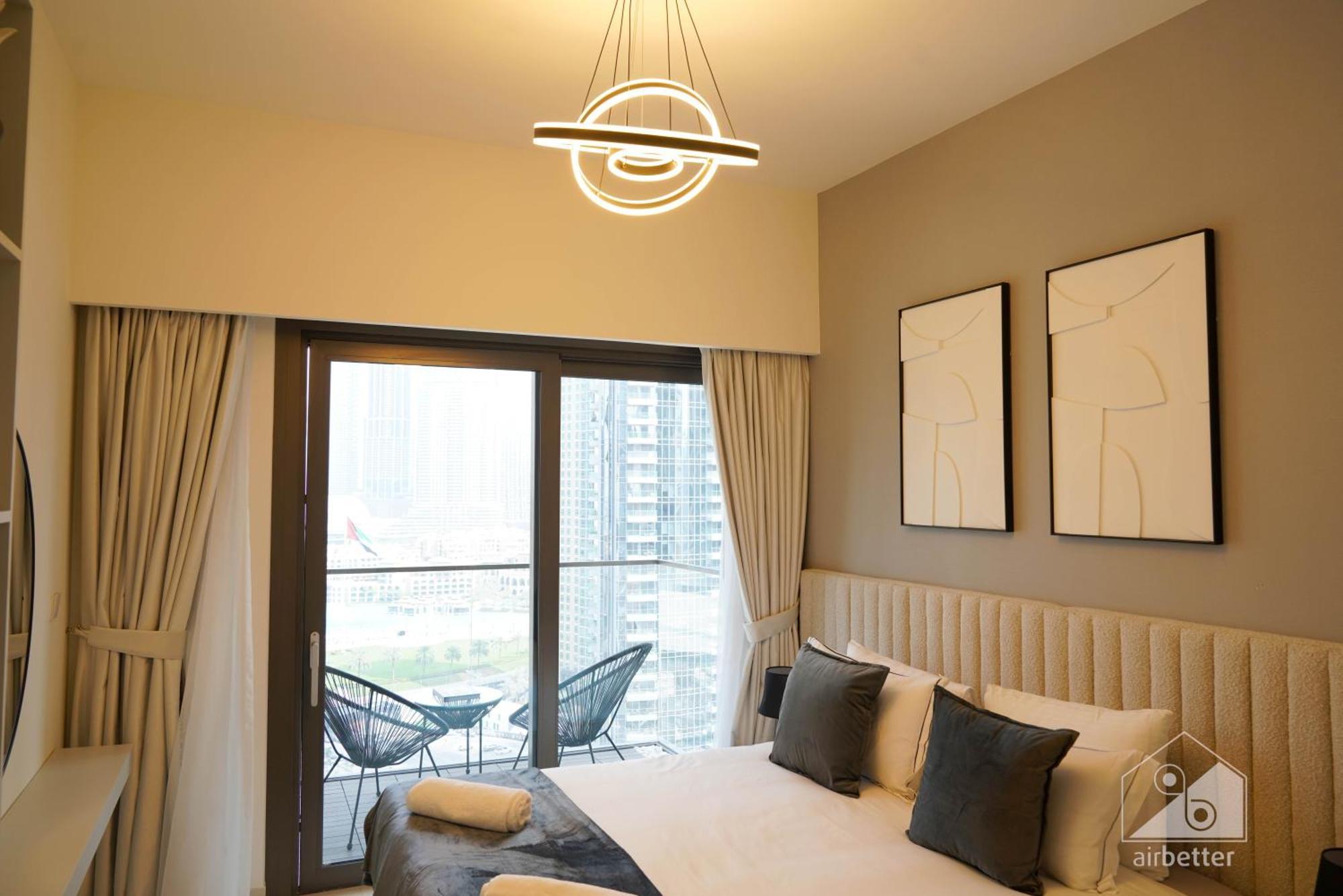 Luxurious At Burj Crown Downtown